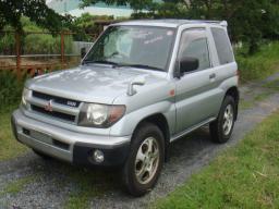 Mitsubishi PAJERO io