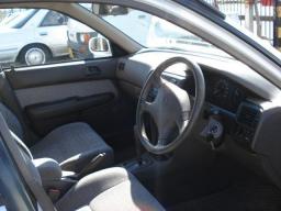 Toyota Sprinter LX picture