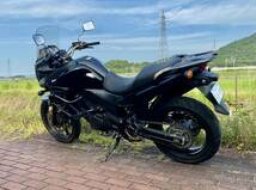 Suzuki Bike V-strom650 picture