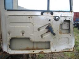 Komatsu Excavator PC100-3 picture