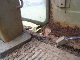 Komatsu Excavator PC100-3 picture