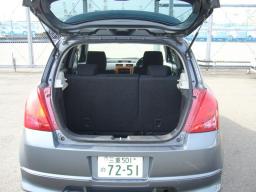 Suzuki Swift 1.3XG picture