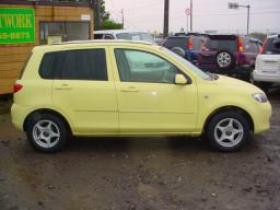 Mazda DEMIO   picture