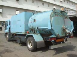 Isuzu GIGA tank lorry picture