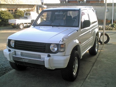 Mitsubishi PAJERO