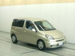 Toyota Funcargo 