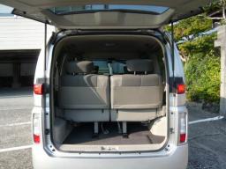 Nissan ELGRAND Highwaystar picture