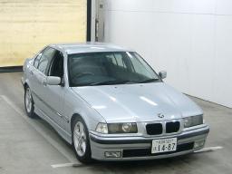 BMW 320i  picture