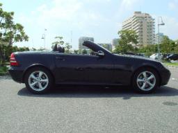 Mercedes-Benz SL SLK320 picture