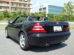 Mercedes-Benz SL SLK320 picture