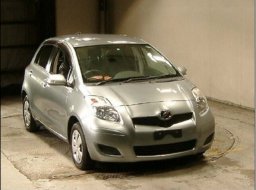 Toyota Vitz F