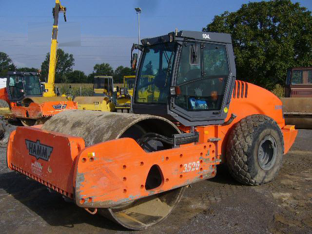Hamm Single Drum Roller