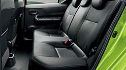 Toyota AQUA Crossover picture