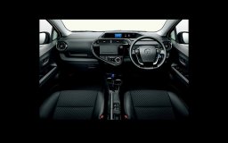 Toyota AQUA Crossover picture