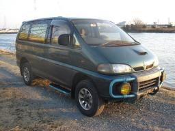 Mitsubishi DELICA SPACE GEAR 