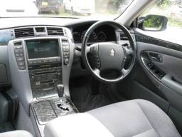 Toyota Crown Royal Saloon picture