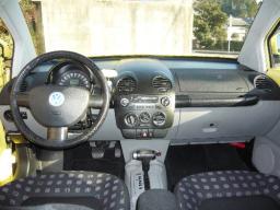 VolksWagen New Beetle Base picture