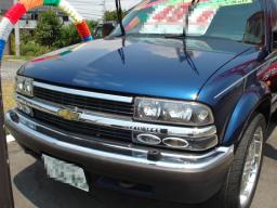 Chevrolet BLAZER LT 4WD picture