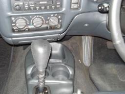 Chevrolet BLAZER LT 4WD picture