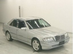 Mercedes-Benz C240 