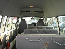Toyota HIACE COMMUTER picture