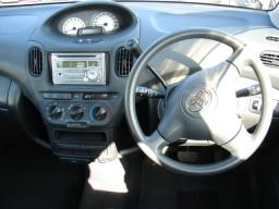 Toyota Funcargo X Pair Bench picture