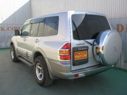 Mitsubishi PAJERO JEEP picture