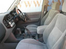 Mitsubishi PAJERO JEEP picture