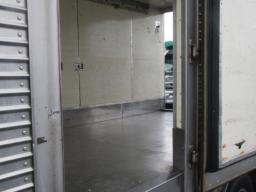 Mitsubishi Canter Refrigerator Car picture