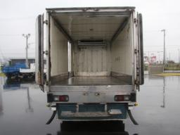 Mitsubishi Canter Refrigerator Car picture