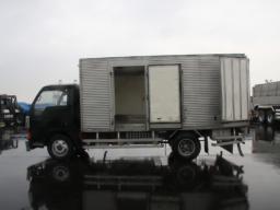 Mitsubishi Canter Refrigerator Car picture