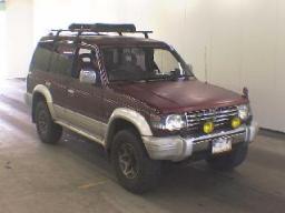 Mitsubishi PAJERO