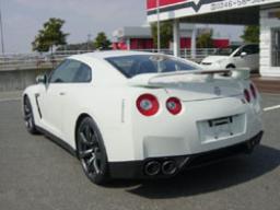 Nissan GT-R Black edition picture