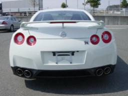 Nissan GT-R Black edition picture