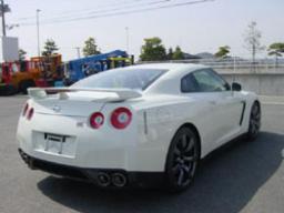 Nissan GT-R Black edition picture