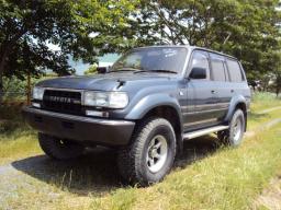 Toyota LAND CRUISER 80 
