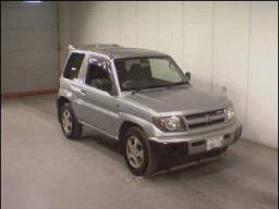 Mitsubishi PAJERO io