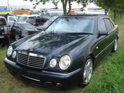 Mercedes-Benz E320