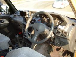 Mitsubishi PAJERO 3.5 Midroof Wide EXCEED Z picture