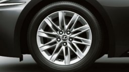 Lexus  LS500h picture