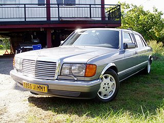 Mercedes-Benz 560SEL