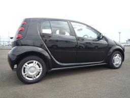 Mercedes-Benz Smart ForFour picture