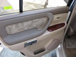 Toyota Land Cruiser VX-LTD picture