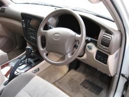 Toyota Land Cruiser VX-LTD picture