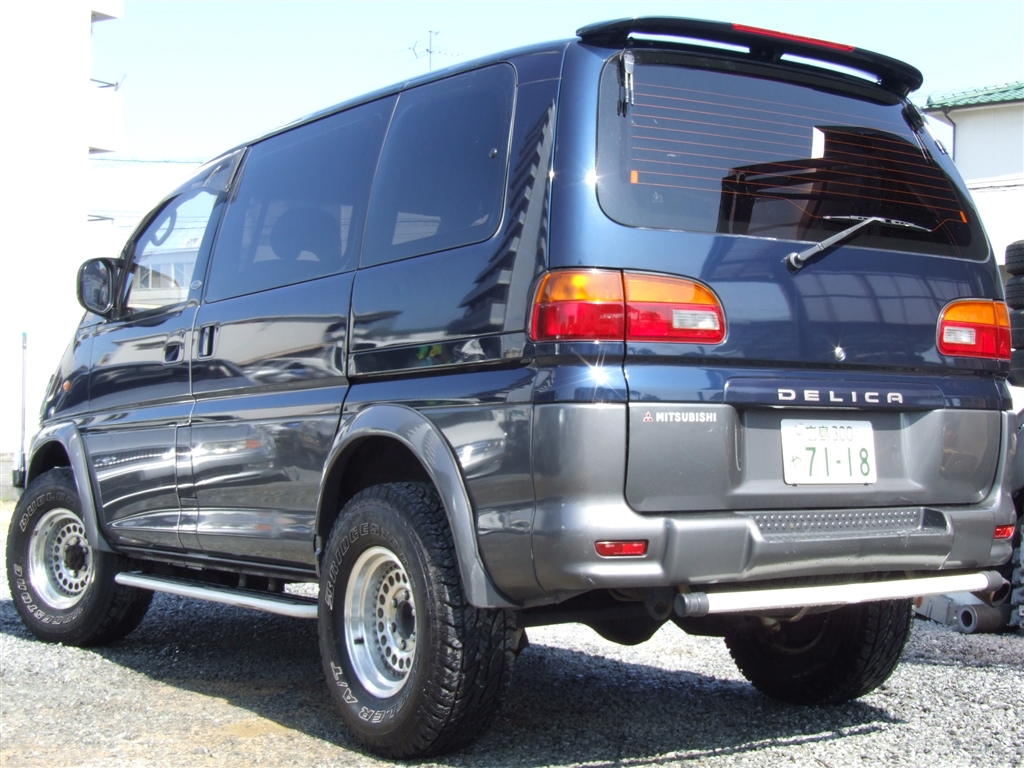 Mitsubishi DELICA SPACE GEAR EXCEED, 1994, used for sale