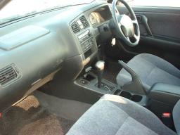 Nissan Primera TM picture