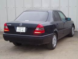 Mercedes-Benz C200 Elegance picture