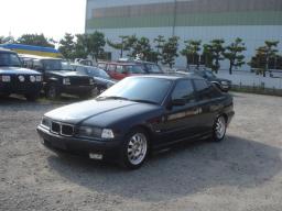 BMW 320i 