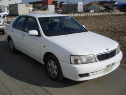 Nissan Bluebird XE picture
