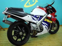 Honda RVF400 SPORT picture